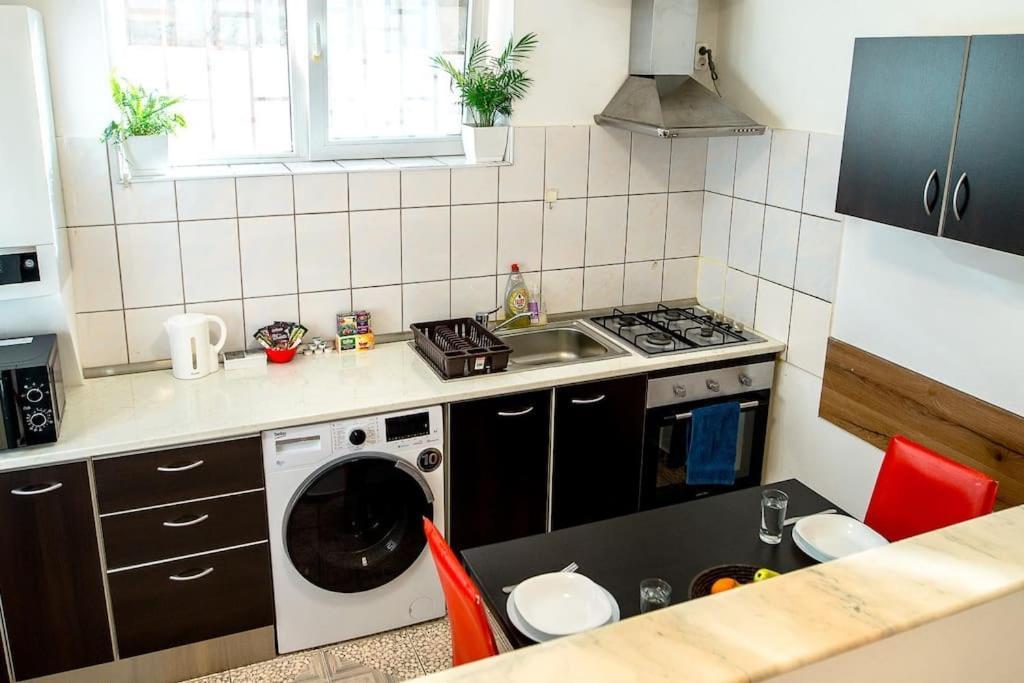 Cosy One Bedroom Flat With Free Parking & Wifi Cluj-Napoca